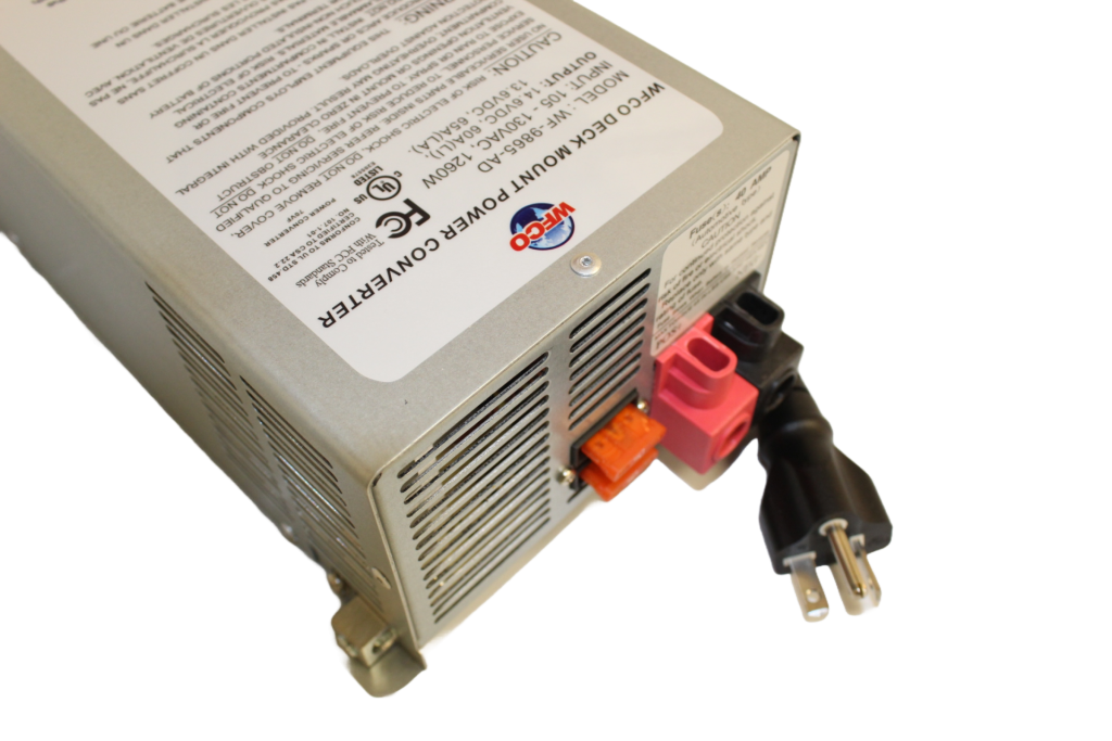 DEAL RV Converter 10VAC To 12 Volt WFCO WF-9855 Converter Charger - Foto 3